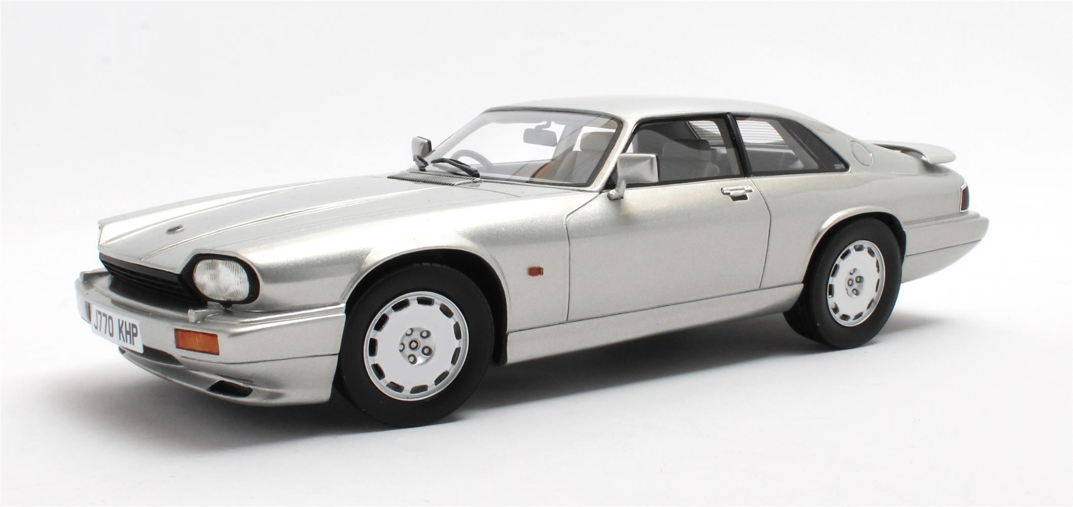 Jaguar XJR-S 1993 Zilver - 1:18